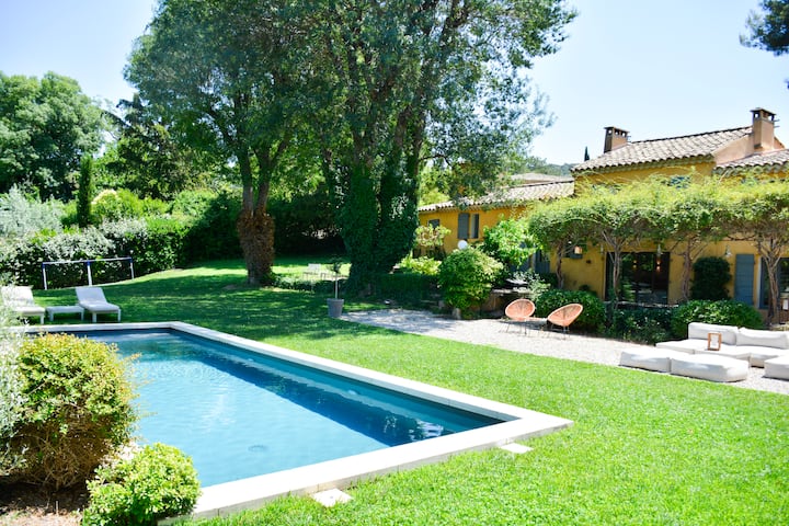 Mas De Charme Avec Piscine Aux Portes D'aix - Gardanne