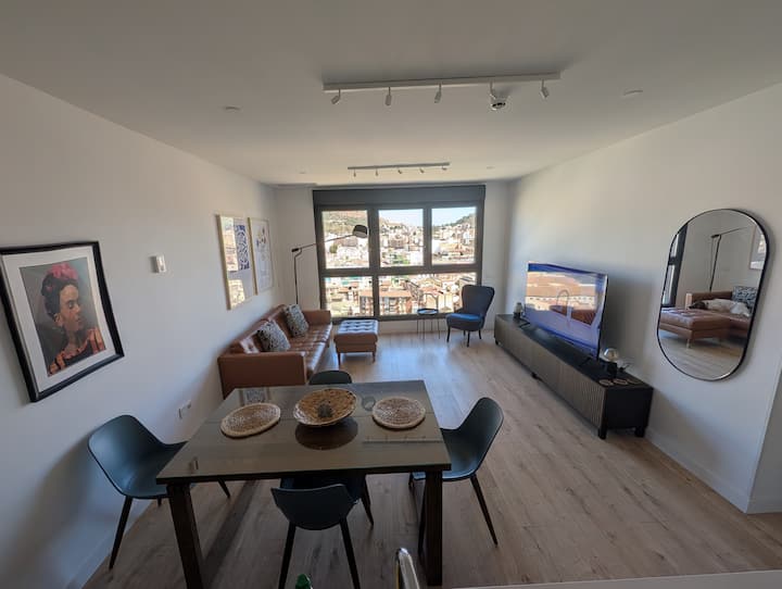 15th Floor Luxury 2br Retreat W/ Panoramic Vistas - Málaga