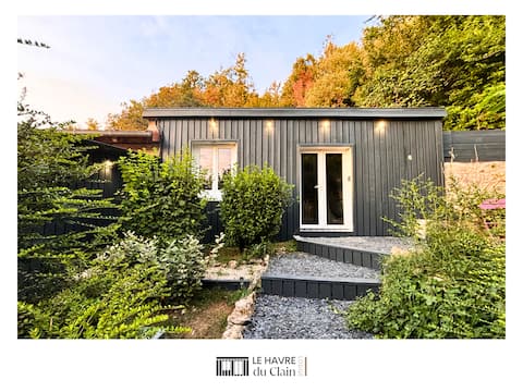 Le Havre du Clain private terrace and garden