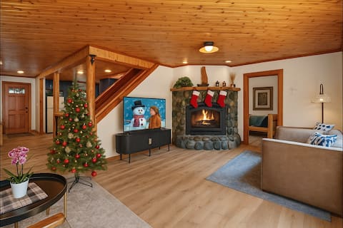 Holiday Creekside Cabin: HotTb-GameRm-EV-WiFi