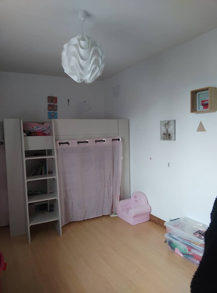 საძინებელი 4