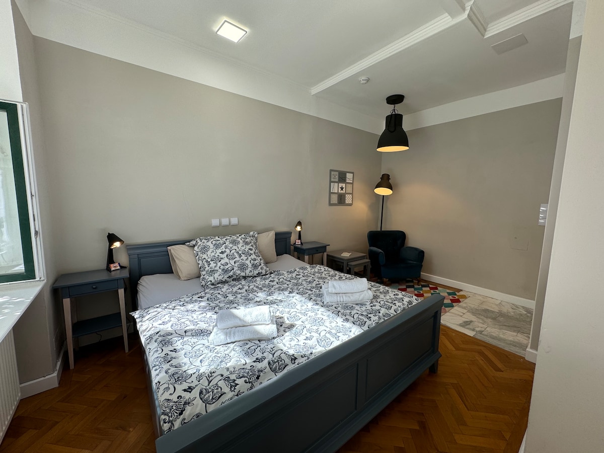 Bett / Bett 180x 200 cm