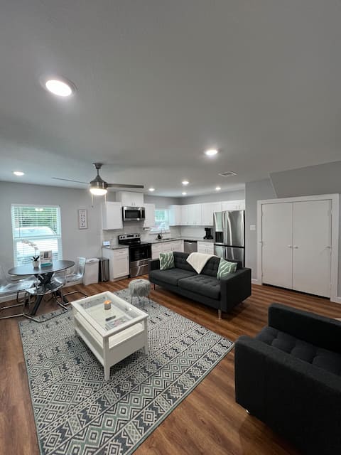 Successful Airbnb property: HTX Golden Goal Retreat min to Downtown in Settegast