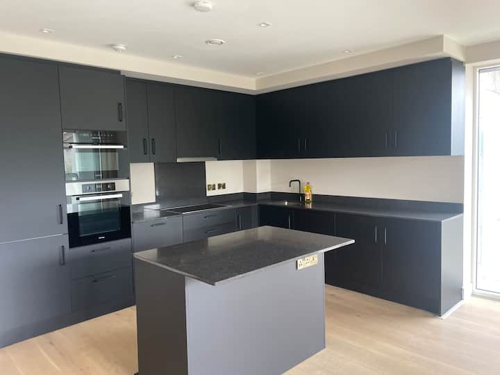 3 Bedroom Apartment In Dublin 4 - Dublin