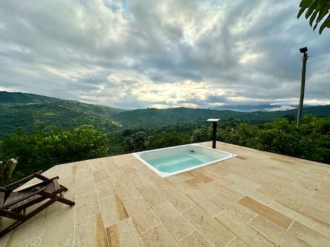 Top Airbnb: Finca Blanco & Negro (Black & White Farm) in La Mesa