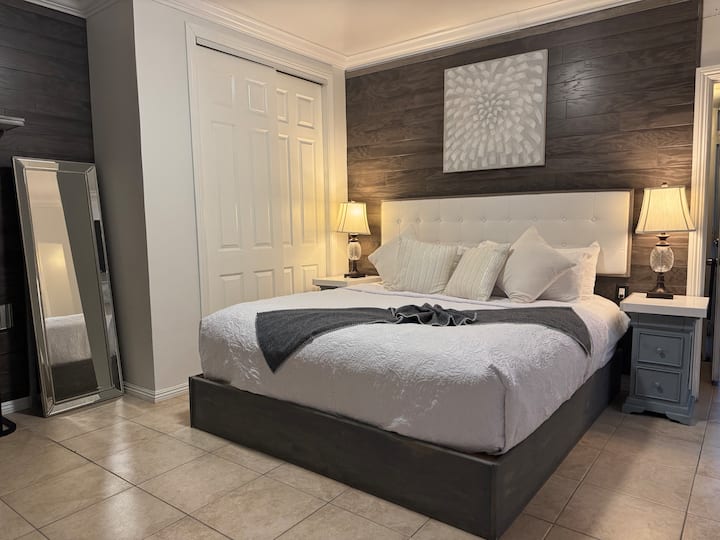 2 Rooms Studio Near Disney - Santa Ana, CA