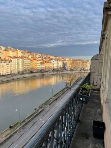 Appartement Duplex Quai de Saône gallery image 2