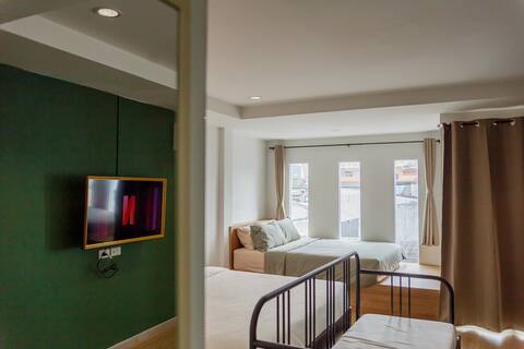 New 4 BR | Minimal house 5 mins walk to Leegarden