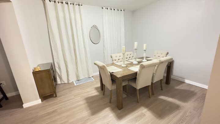 7 Mins From Airport, Room For Travel Nurses/studen - Rochester, NY