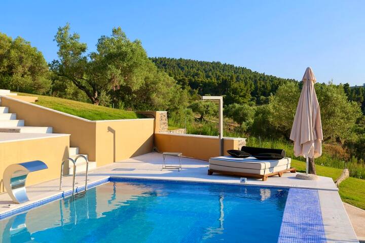 All In Luxury Services managed Airbnb listing 1