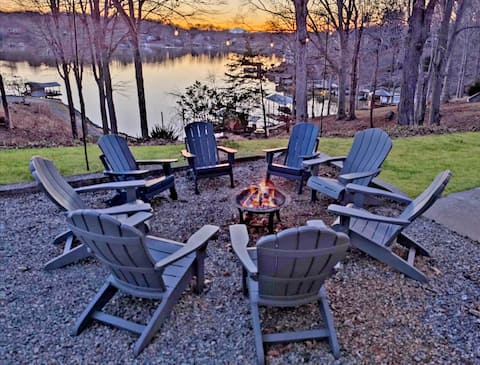 Lakefront sunsets•Theater&Game RM•Dock•Pickleball