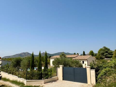 caromb-house-6people-pool