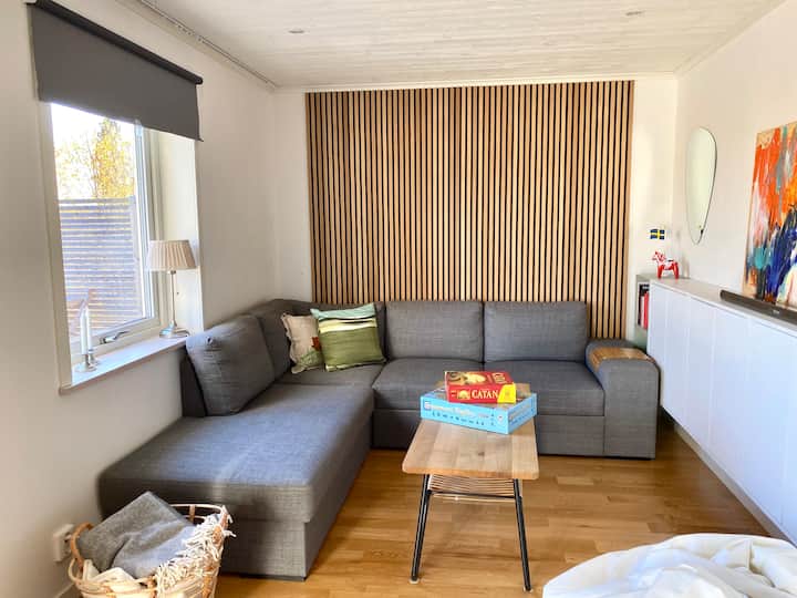 Obývačka s pohovkou