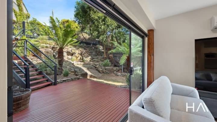 2 Mountain View House  Room 2 Direct Check-in - Launceston