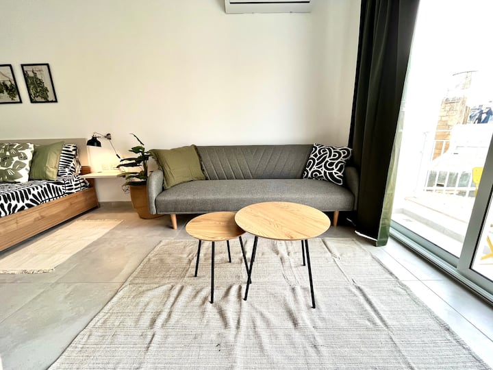 Studio 5 Sliema - Pembroke, Malta