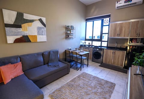Chic, Cozy and Modern 1BR Apartment