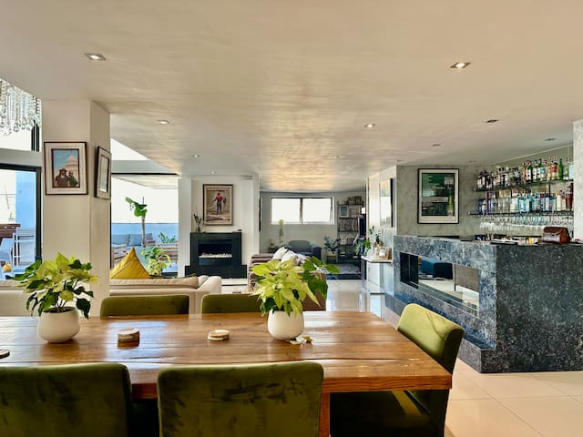 Central Luxury Penthouse | Pvt Pool + Backup Power gallery image 4