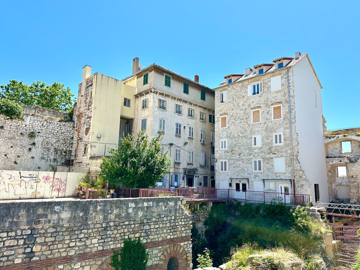 Diocletian Tower Apartment Terazza Grande - Apartments for Rent in