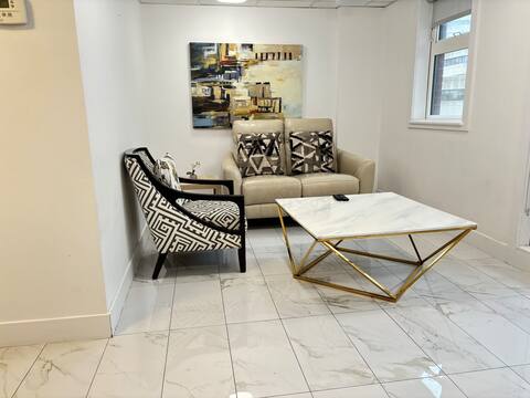 Popular Airbnb listing: Charming 1 bedroom apartment 202 in Chinatown