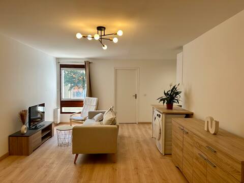 Apartment on the outskirts of Paris