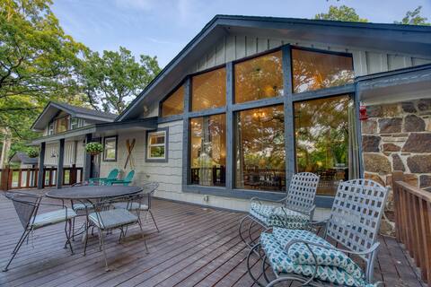 Tenkiller Lake Pickleball
Sleeps 20+
Shuffleboard