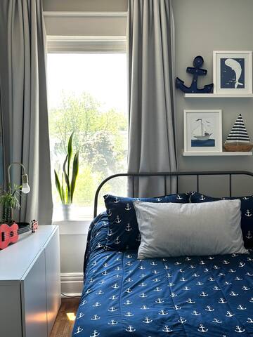 Urban Oasis in Downtown Toronto (Riverdale) gallery image 4