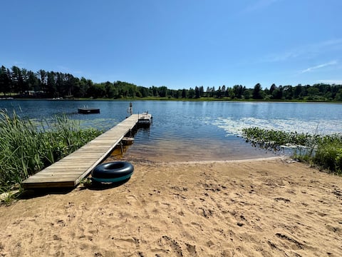 Scenic Beach, Boats, Prime Fishing, WiFi+King Beds