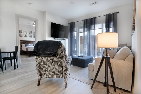 Cozy Addison Gem Well Located with Full Amenities