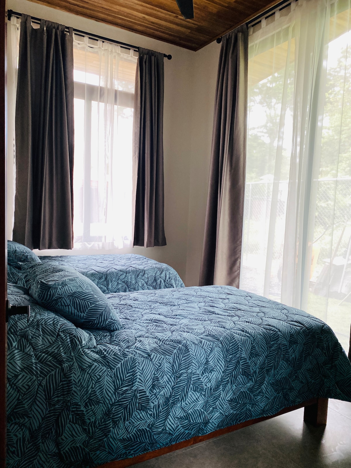 غرفة النوم 2