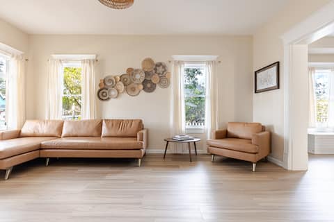 Successful Airbnb property: 3Bed 2Bath Beautiful Home in Orange in Orange