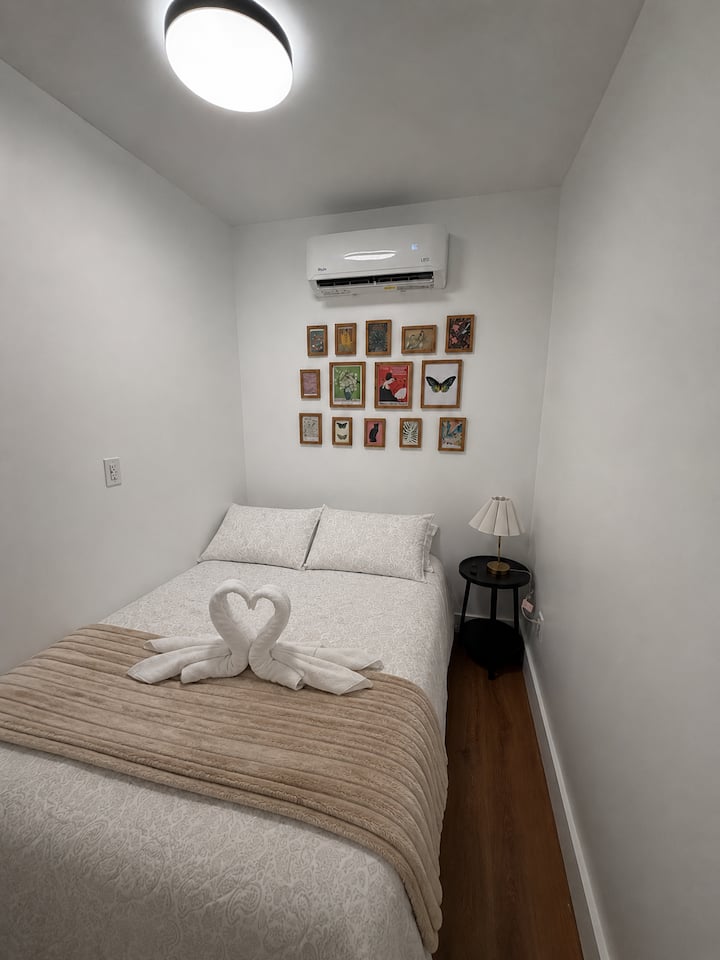 Quiet Room In The Heart Of Hell's K - 紐約, NY