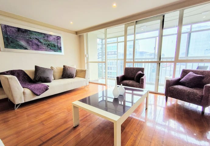 Spacious 4BR Apt Polanco | Balcony | Antara Mall