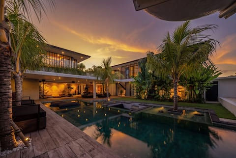 Impressive 6-Bedroom Villa w/ Jacuzzi and Slide!