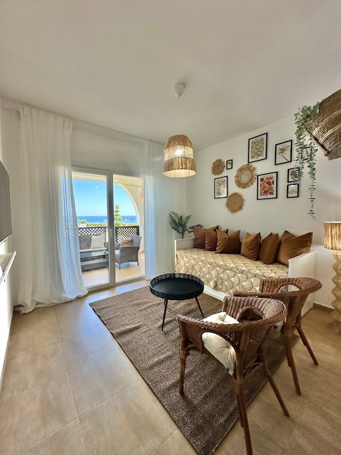 Top performing Airbnb: La Belle Vue Cabo - Private Luxury Jacuzzi & Sea View in M'diq