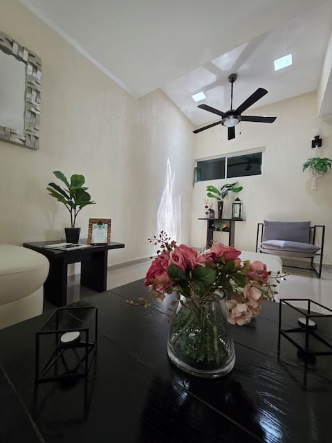 Popular Airbnb listing: Charming house/Great location/GNP Forum/Beach in Fraccionamiento Las Américas Mérida