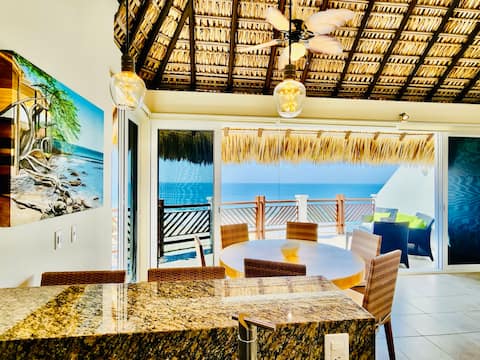 Beachfront Penthouse, Puerto Escondido Vivo Resort
