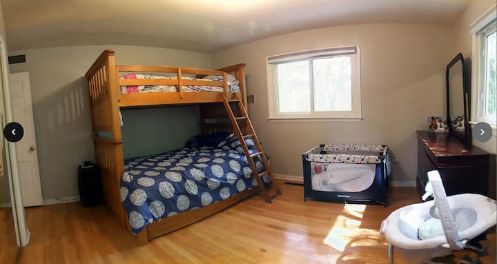 เตียงสองชั้นแบบ Trundle