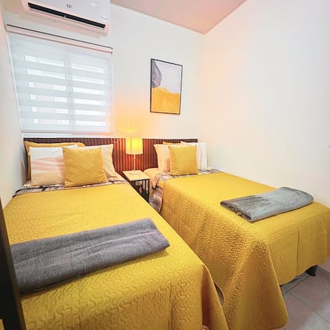 Málaga House with WIFI and A/C in San Miguel