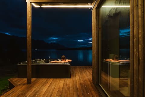 Villa Lyngen - High end panorama view with spa