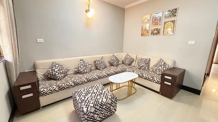 Living room image 10