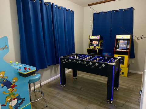 Traveler’s Hideaway with Arcade