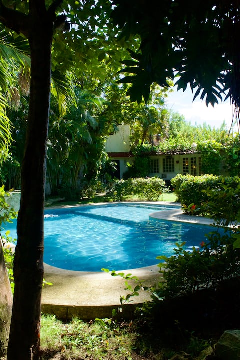 Private Oasis Villa Garden /Pool