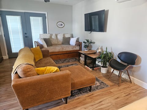 Successful Airbnb property: Central Mesa Studio | Fast Freeway Access in Arizona