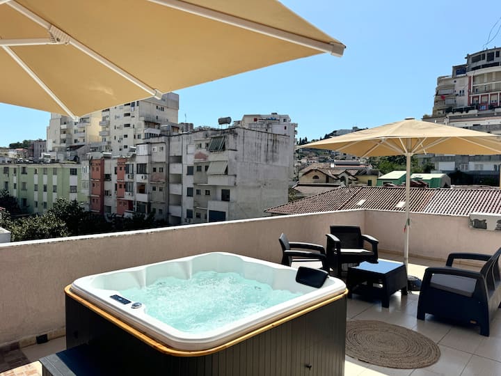 Sunlit 3br W/ Jacuzzi & Panoramic Terrace - Durrës
