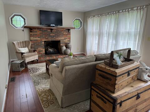 Welburn House * Creekside *