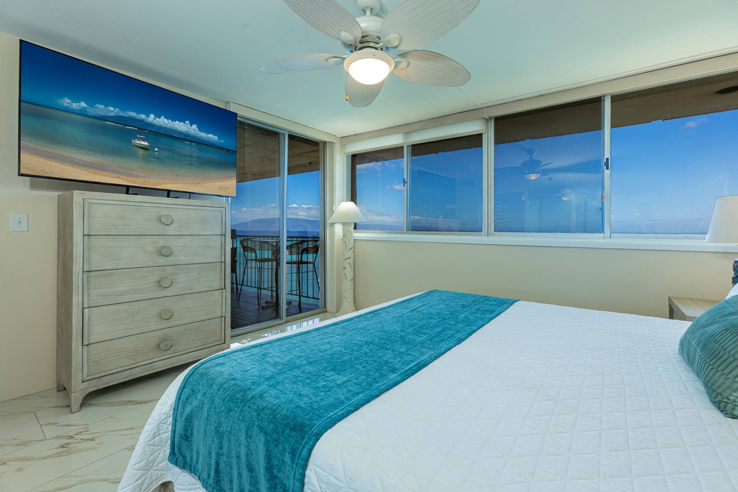 Condo in Lahaina · ★4.18 · 2 bedrooms · 4 beds · 2.5 baths - Image 10