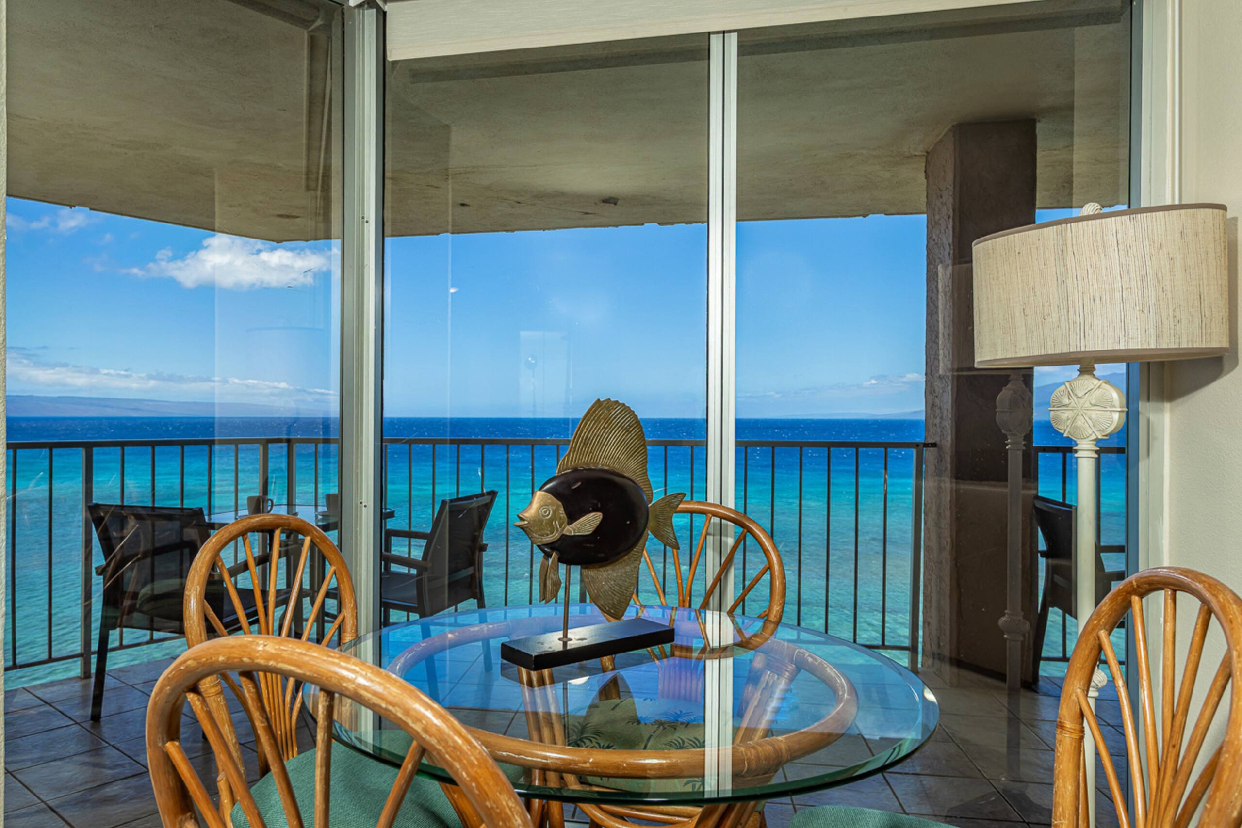 Condo in Lahaina · ★4.18 · 2 bedrooms · 4 beds · 2.5 baths - Image 35