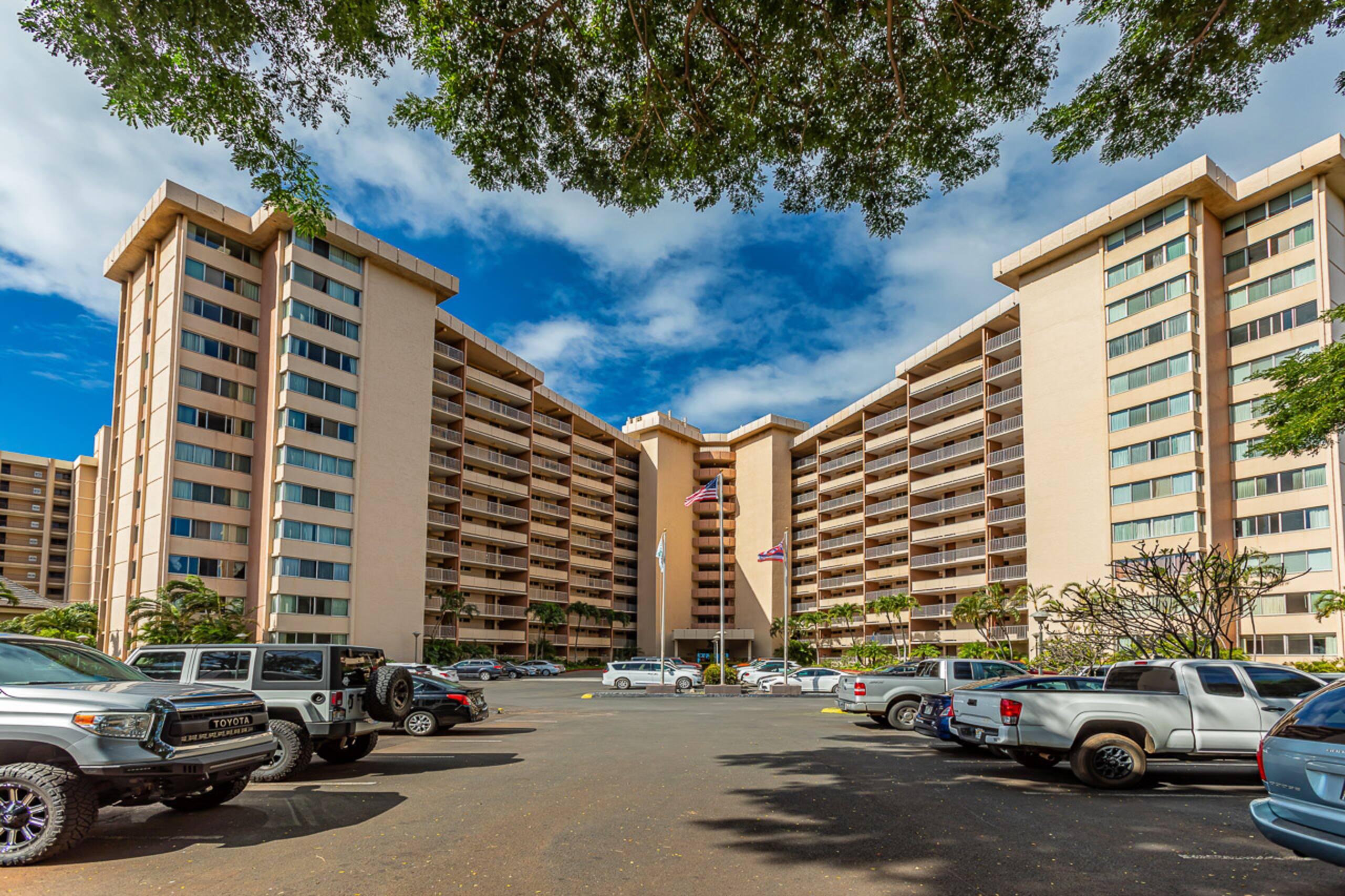 Condo in Lahaina · ★4.18 · 2 bedrooms · 4 beds · 2.5 baths - Image 36