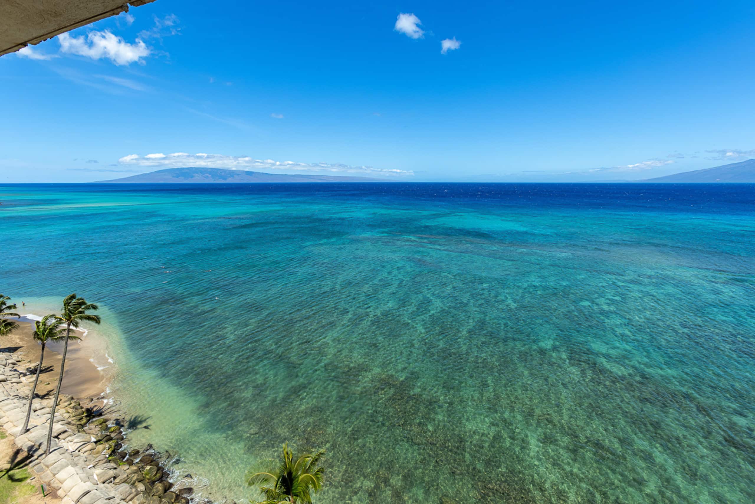 Condo in Lahaina · ★4.18 · 2 bedrooms · 4 beds · 2.5 baths - Image 28