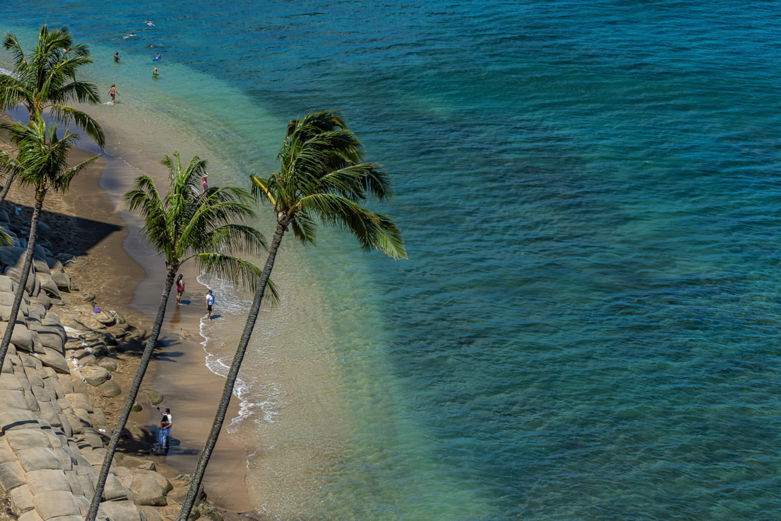 Condo in Lahaina · ★4.18 · 2 bedrooms · 4 beds · 2.5 baths - Image 53